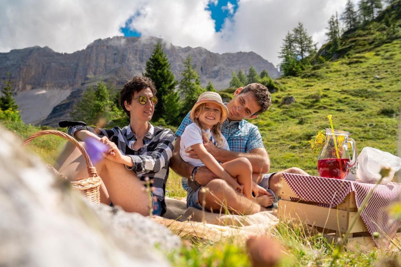 Casa Salvaterra Affittacamere Pinzolo Exteriör bild