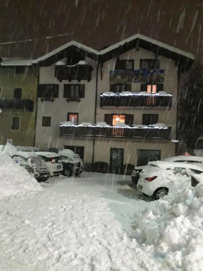Casa Salvaterra Affittacamere Pinzolo Exteriör bild