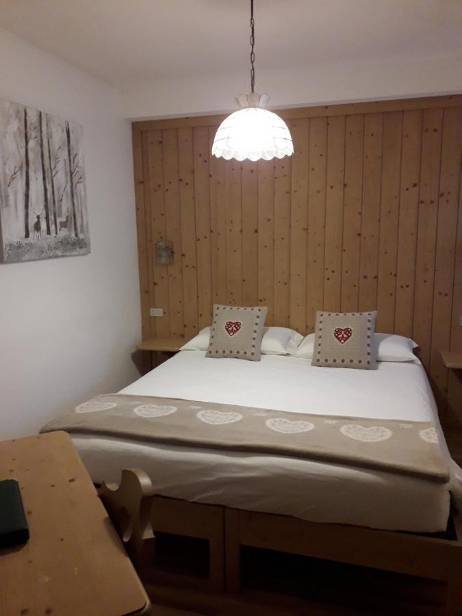 Casa Salvaterra Affittacamere Pinzolo Exteriör bild