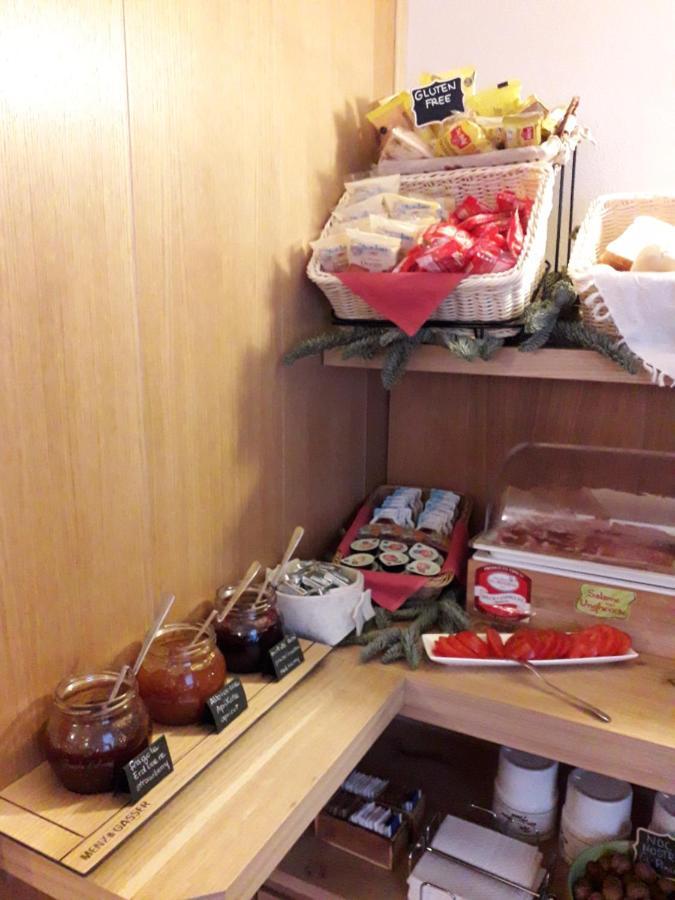 Casa Salvaterra Affittacamere Pinzolo Exteriör bild